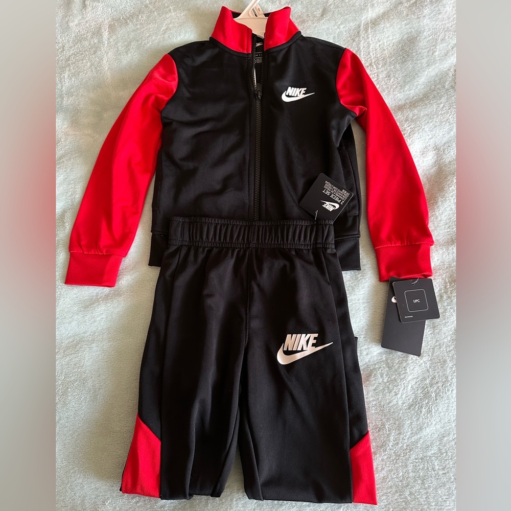 Nike Black & Red Boys Athletic 2 Piece Set